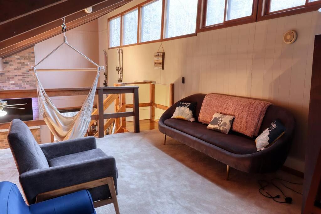 4-Bedroom+Loft-Sauna-Pool Table-Bar-2 Fireplaces 베시 외부 사진